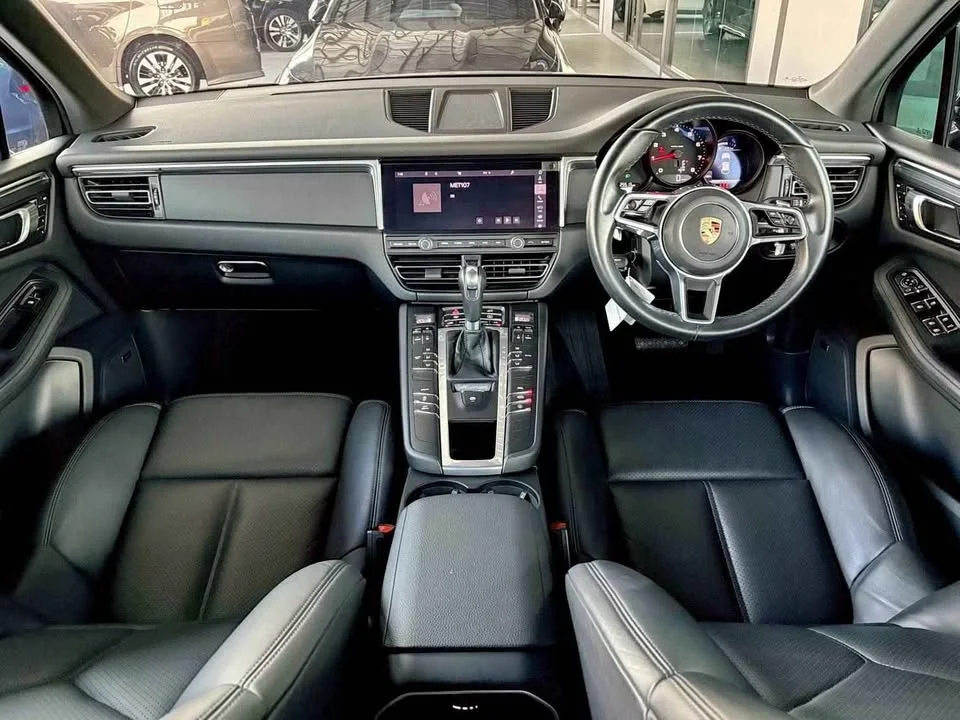 2020 Porsche Macan I 2