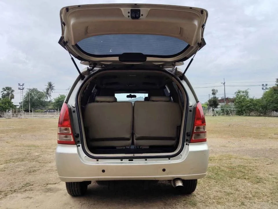 2008 Toyota Innova I 2
