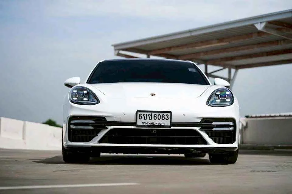 2017 Porsche Panamera II 3