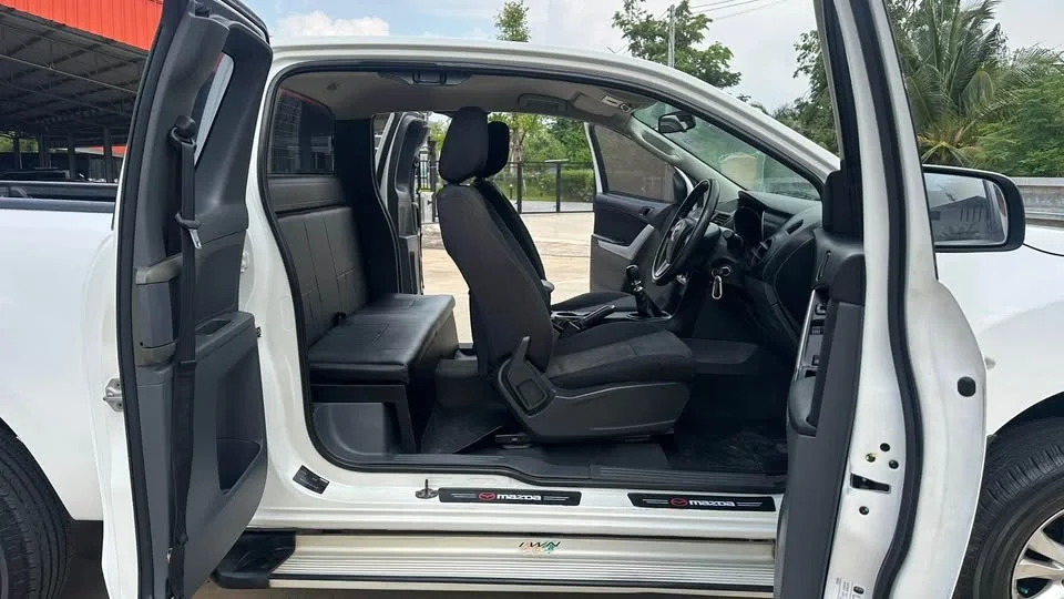 2015 Mazda BT-Series II 2
