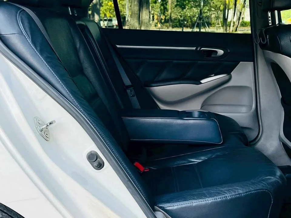 2011 Honda Civic VIII 3
