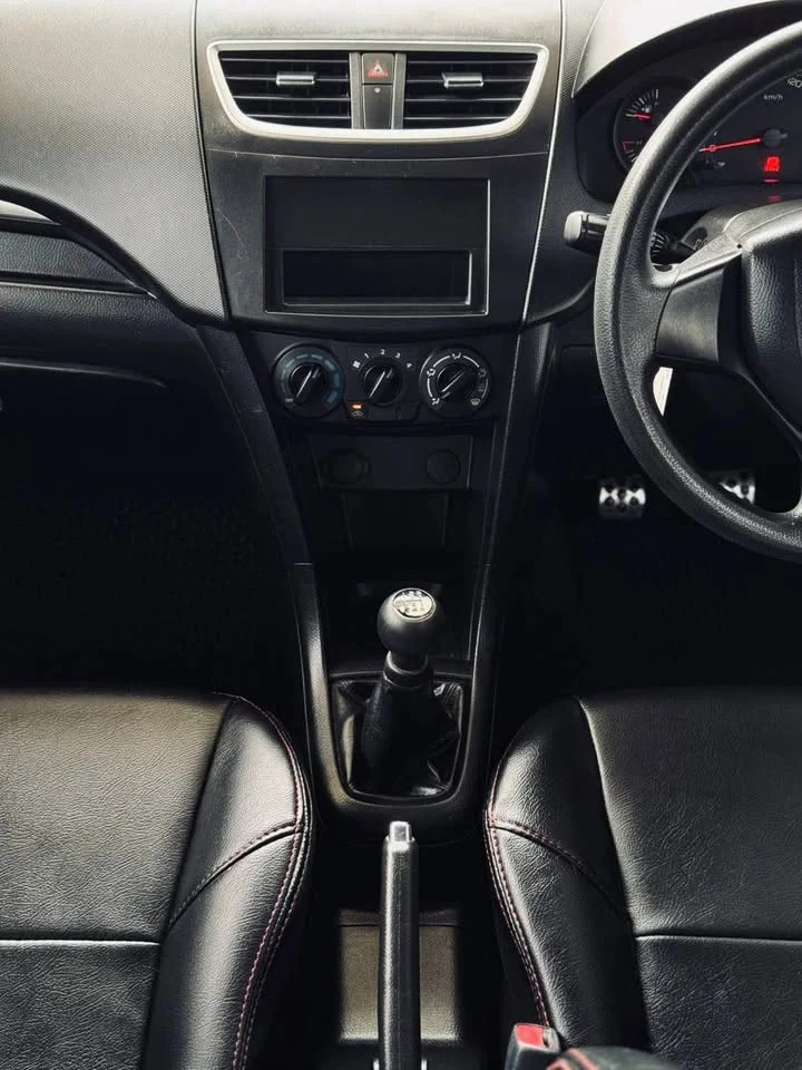 2014 Suzuki Swift II 2