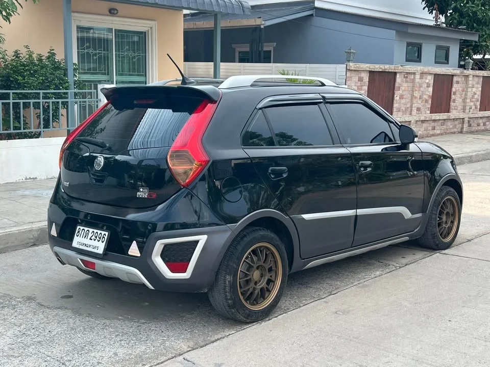 2017 MG 3 II 3