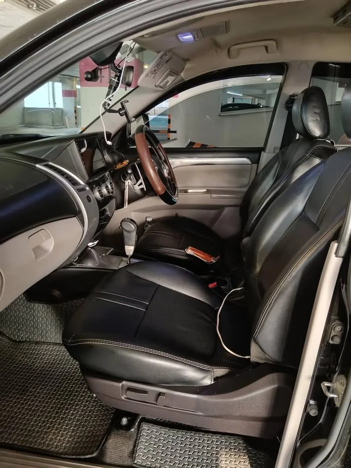 2012 Mitsubishi Pajero Sport II 2