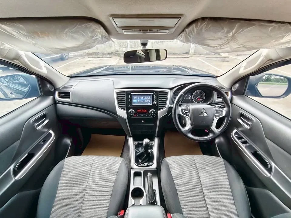 2021 Mitsubishi Triton V 2