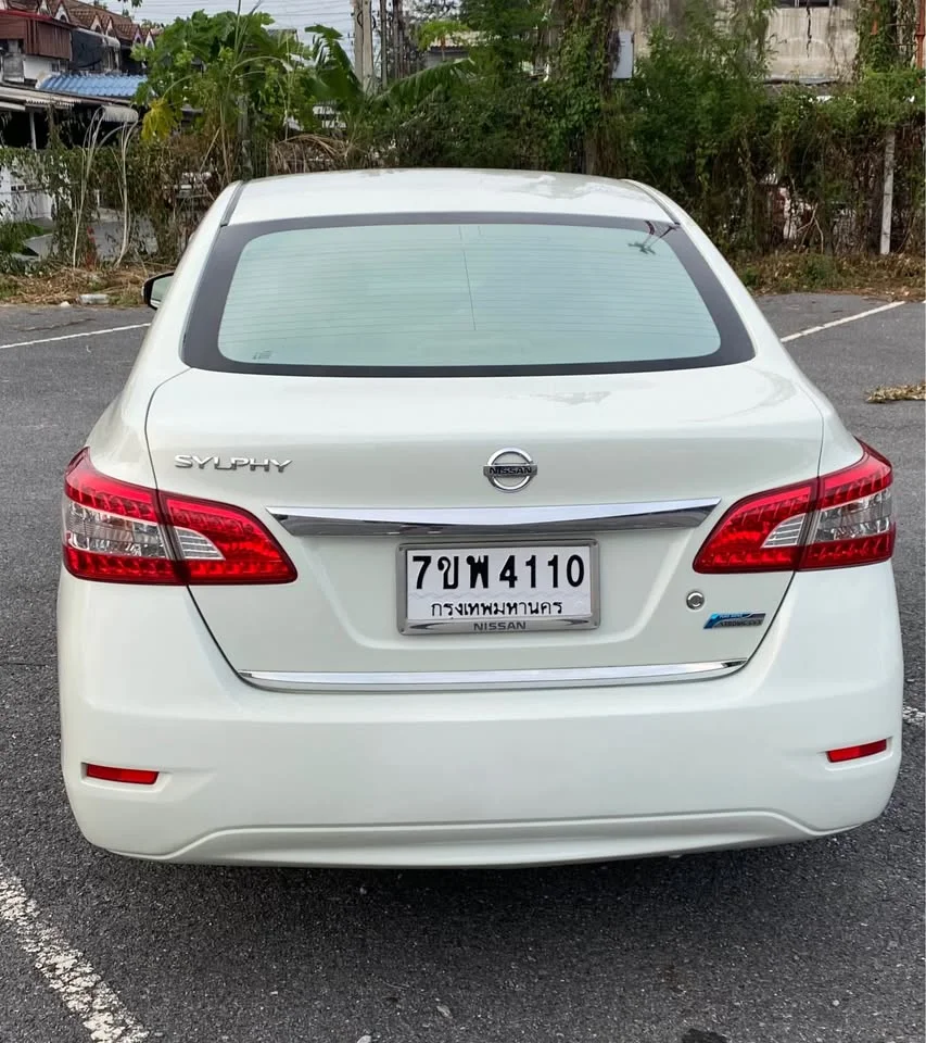 2013 Nissan Sylphy III (B17) 3