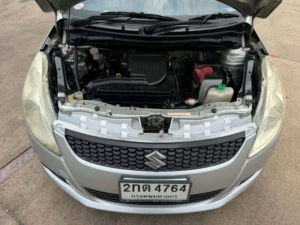 2013 Suzuki Swift II 2