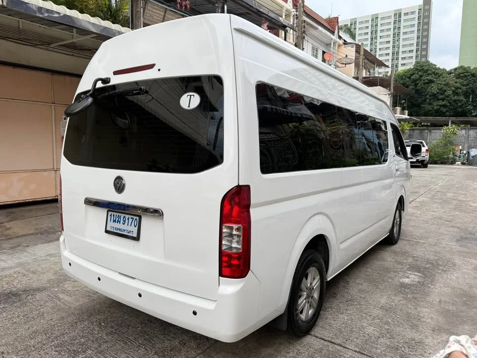 2017 Toyota Commuter V (H200) 2