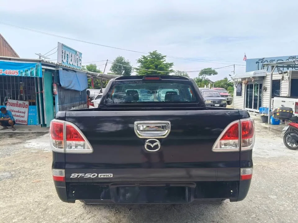 2013 Mazda BT-Series II 3