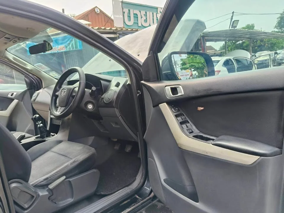 2013 Mazda BT-Series II 2