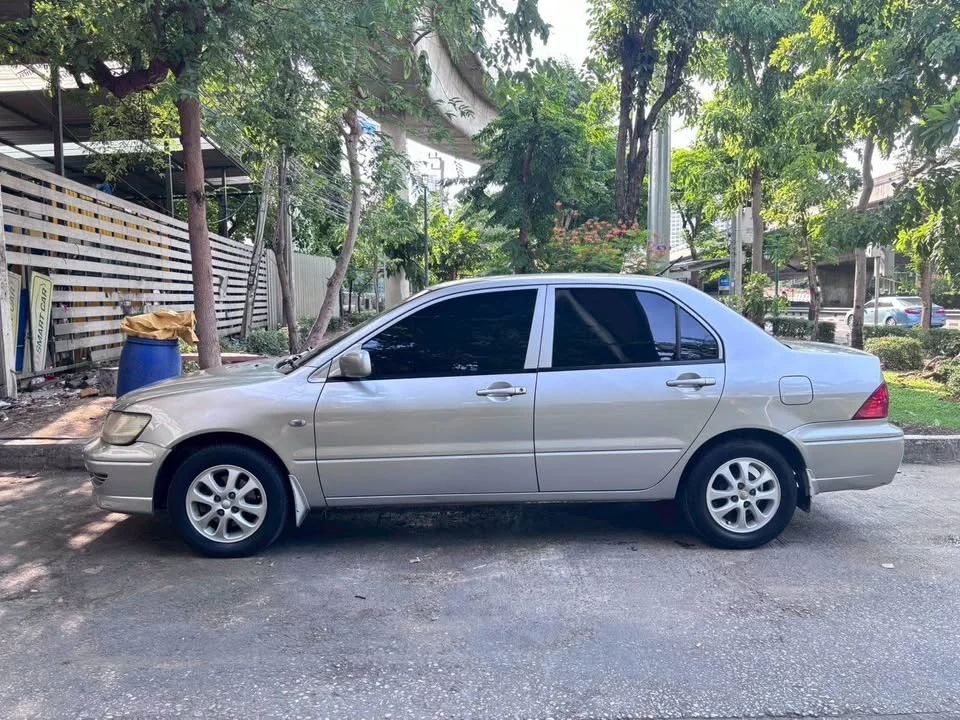 2003 Mitsubishi Lancer VIII 3