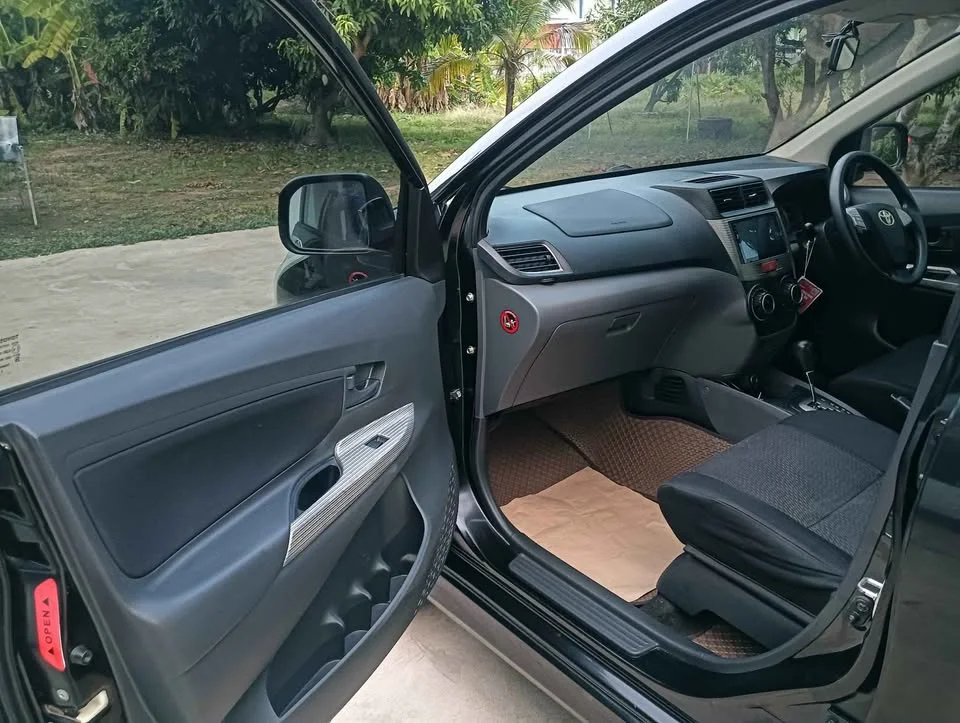 2012 Toyota Avanza II 3