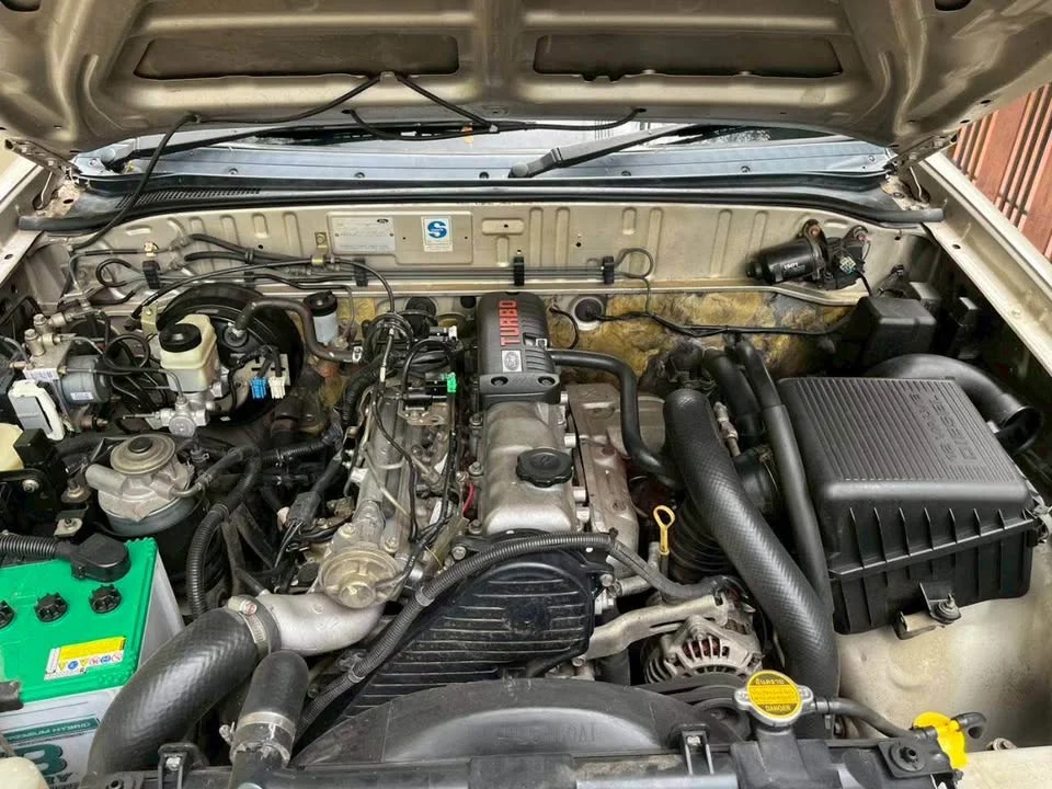 2003 Ford Everest I 3