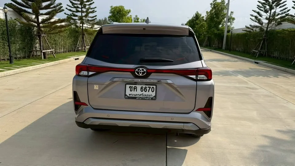 2023 Toyota Veloz III 2