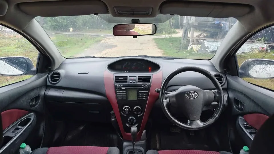 2010 Toyota Vios II 2