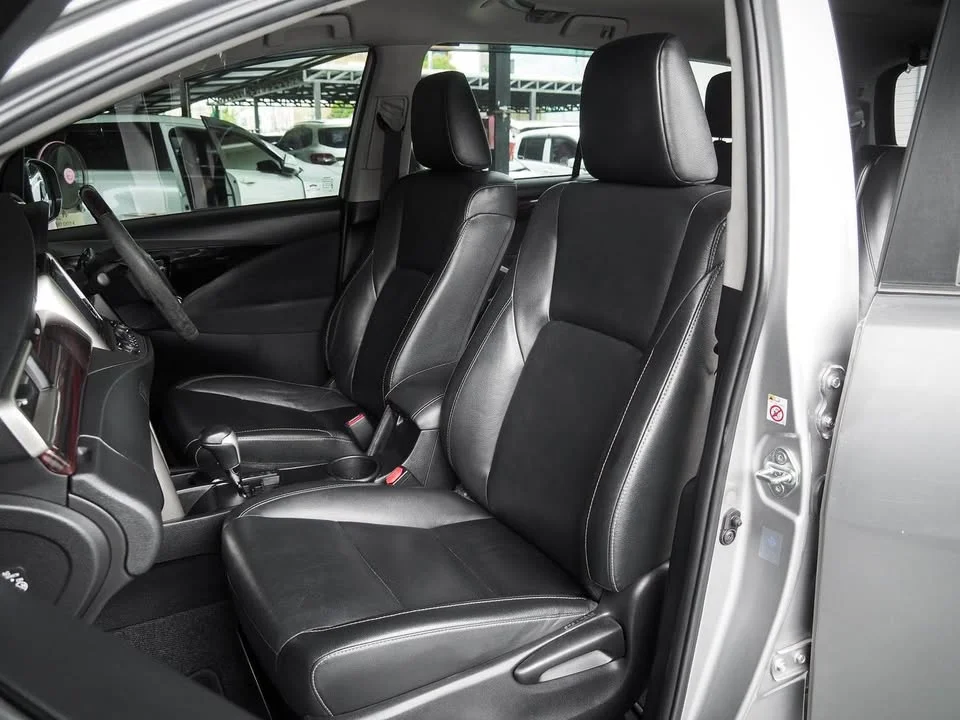 2019 Toyota Innova II 2