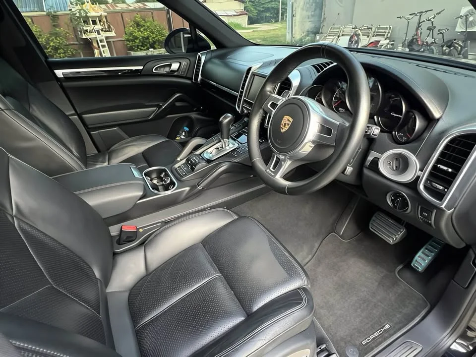 2013 Porsche Cayenne II 3
