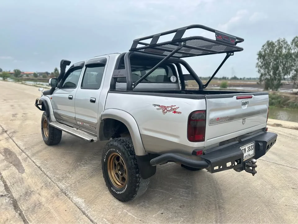 2003 Toyota Hilux Tiger VI 3