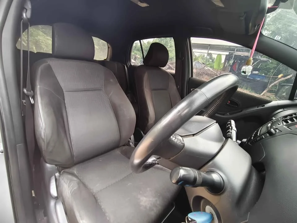 2007 Toyota Yaris II 2