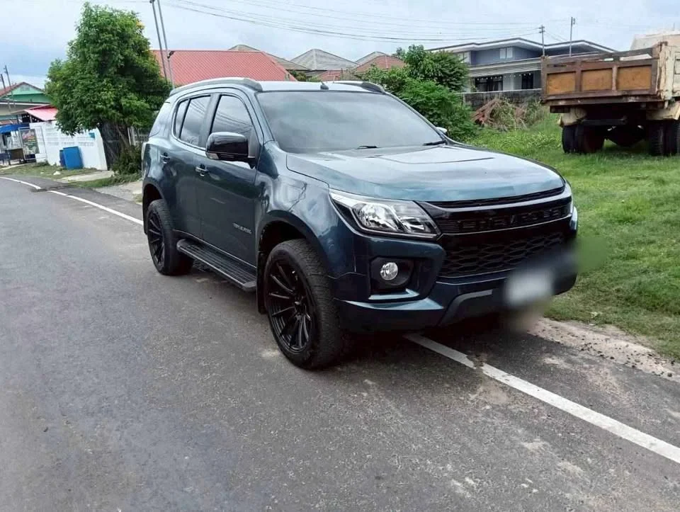 2013 Chevrolet TrailBlazer II 2
