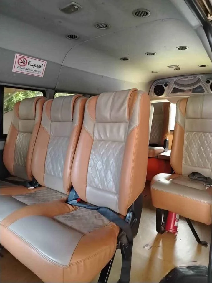2012 Toyota Commuter V (H200) 3