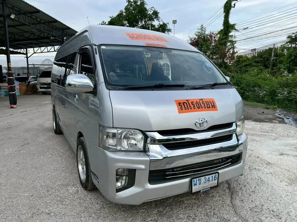 2009 Toyota Commuter V (H200) 2
