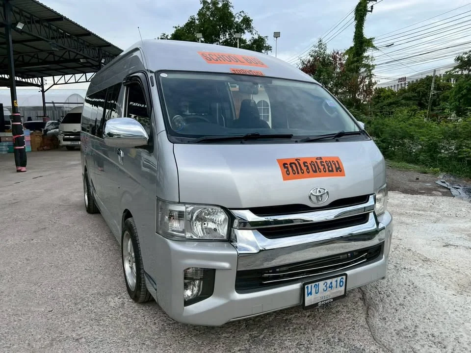 2009 Toyota Commuter V (H200) 2