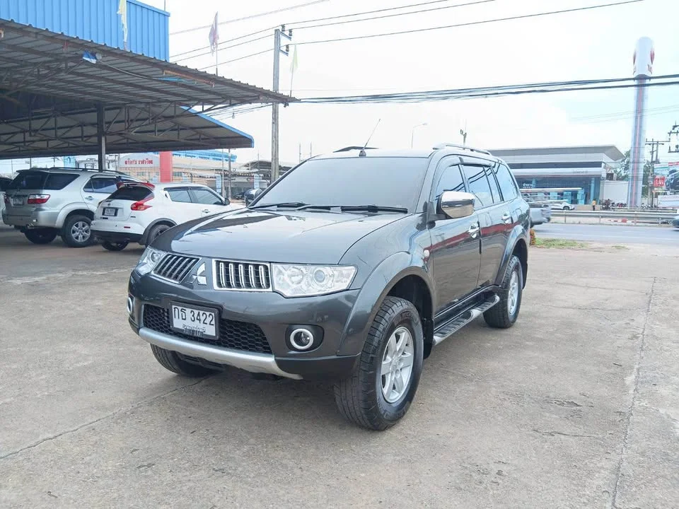2011 Mitsubishi Pajero Sport II 2