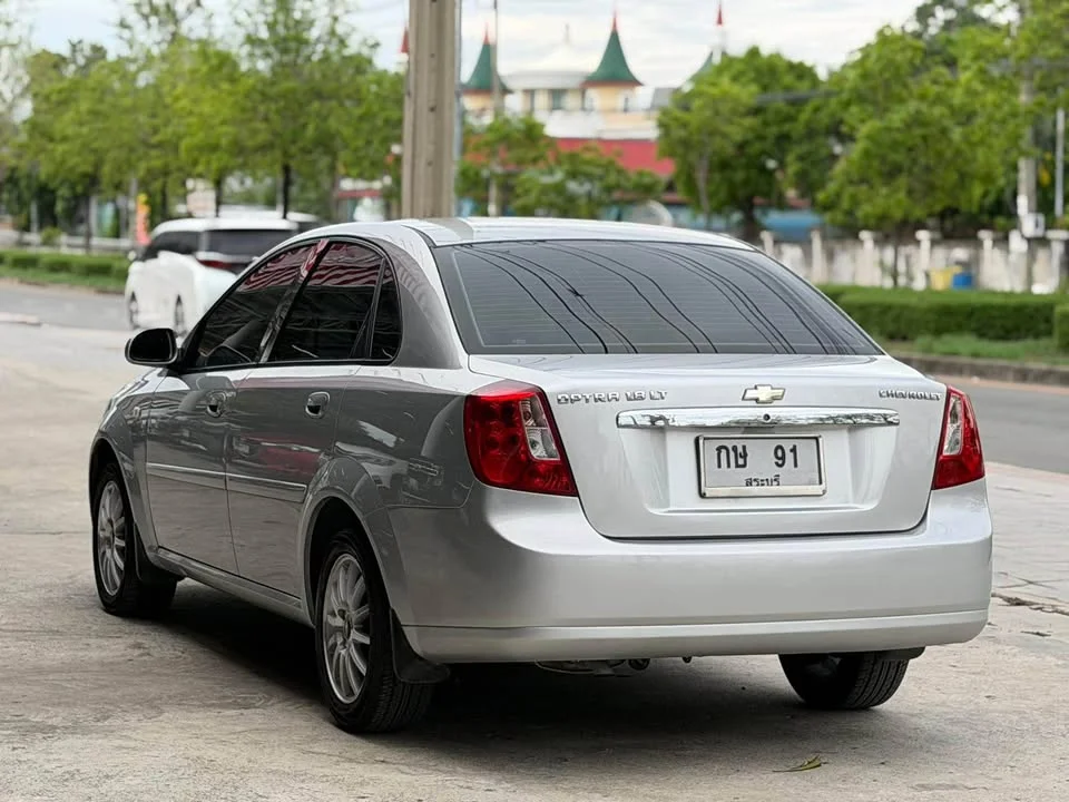 2005 Chevrolet Optra 3