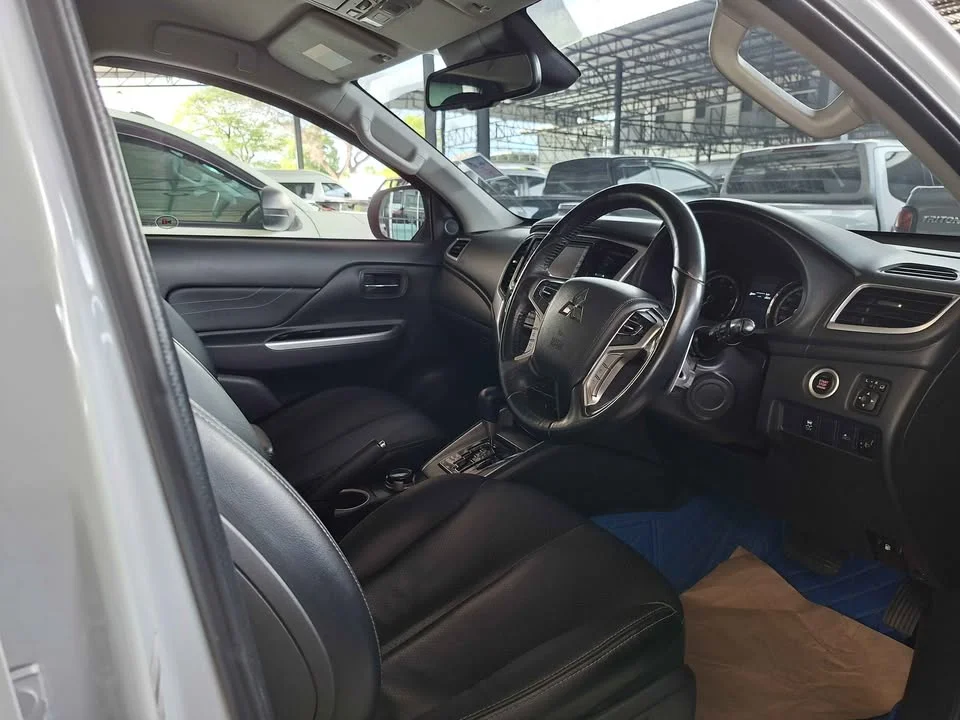 2020 Mitsubishi Triton V 3