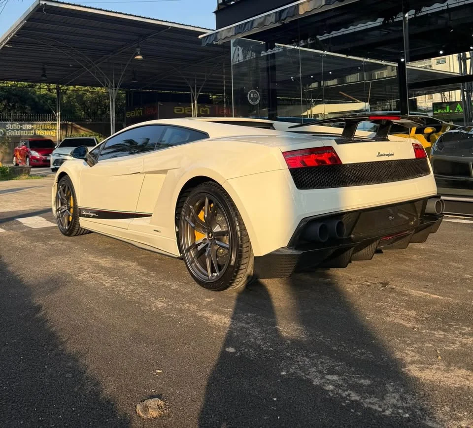 2010 Lamborghini Gallardo 3