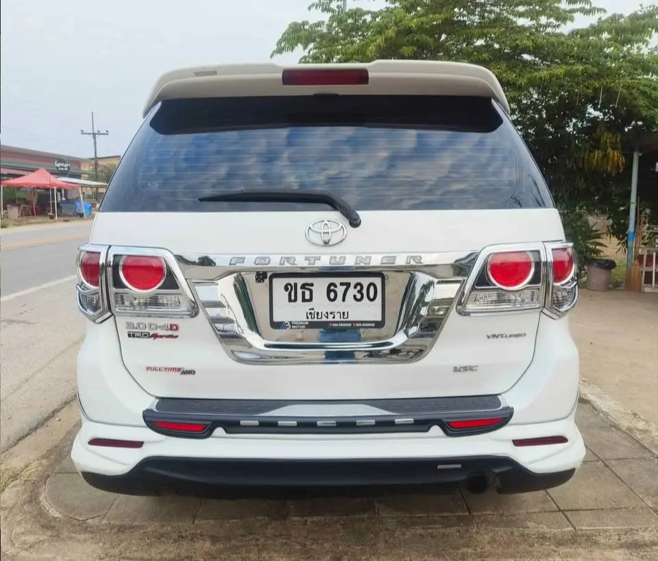 2015 Toyota Fortuner I 3