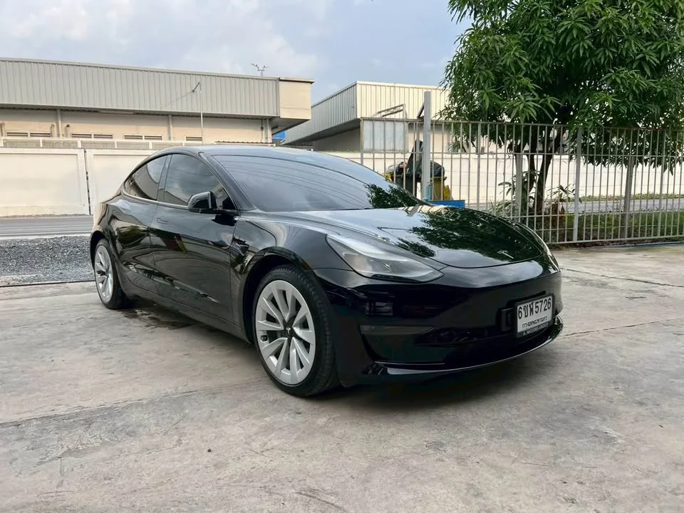 2022 Tesla Model 3 2