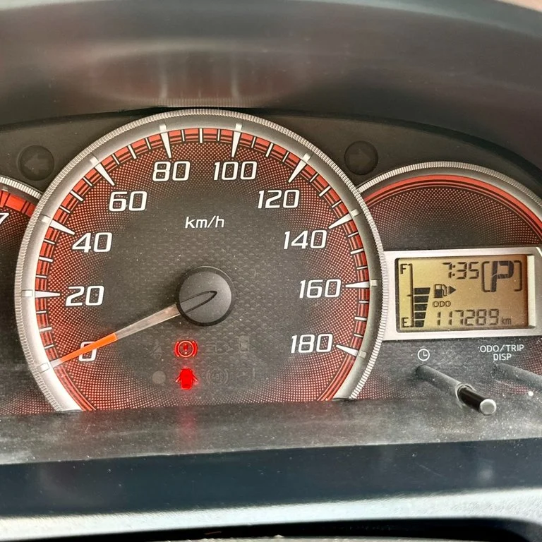 2013 Toyota Avanza II 3