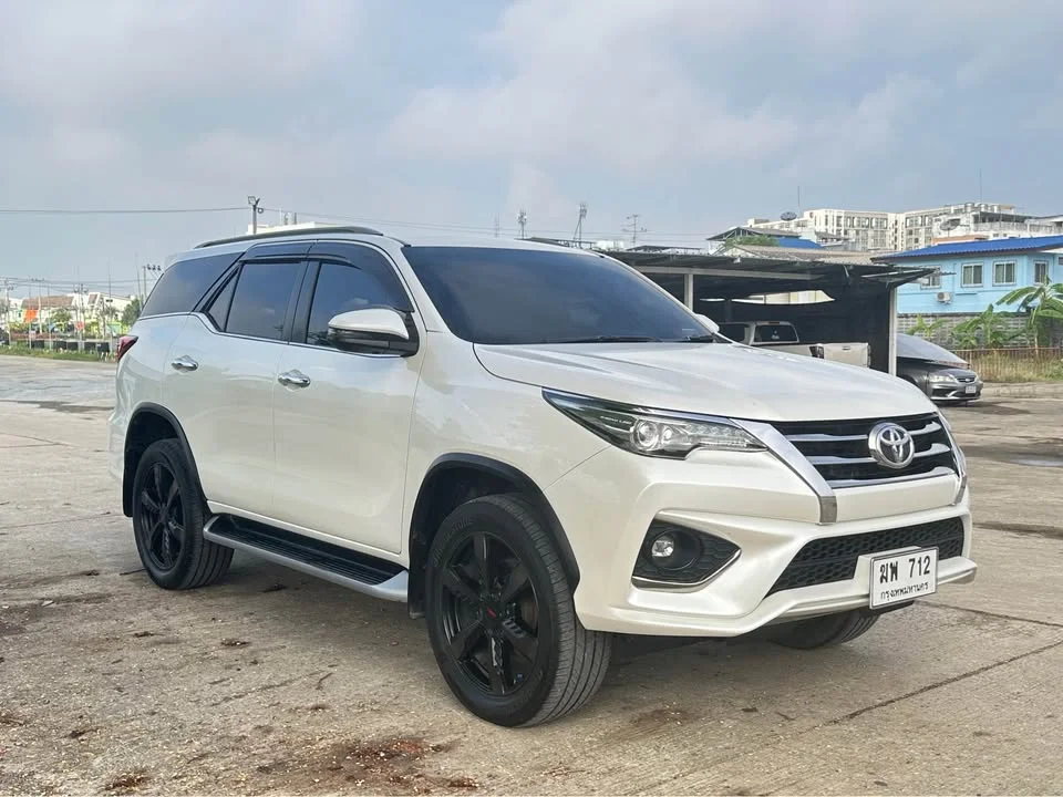 2018 Toyota Fortuner II 3