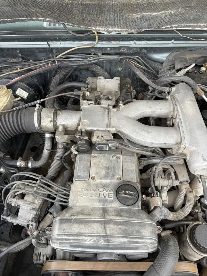 1990 Volvo 700 Series 2