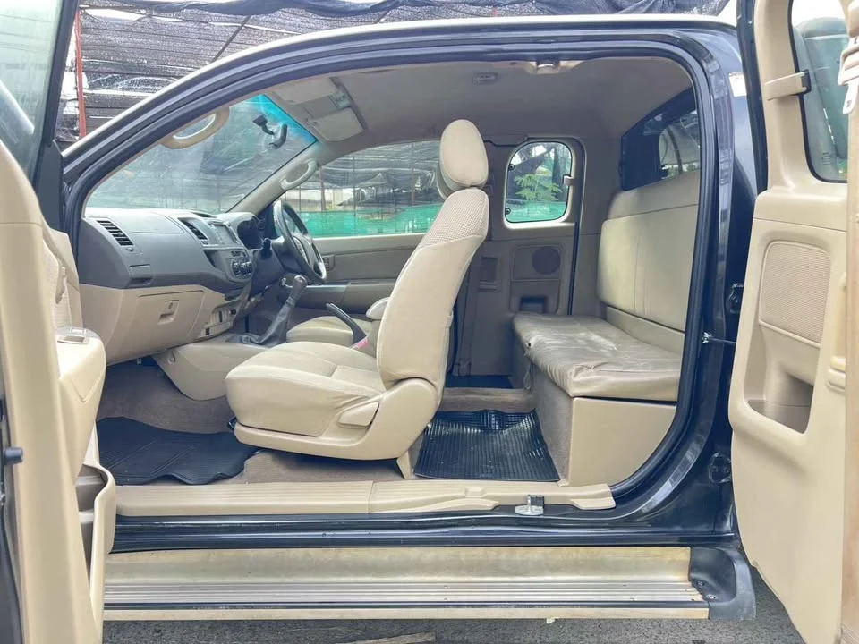 2013 Toyota Hilux VII 2