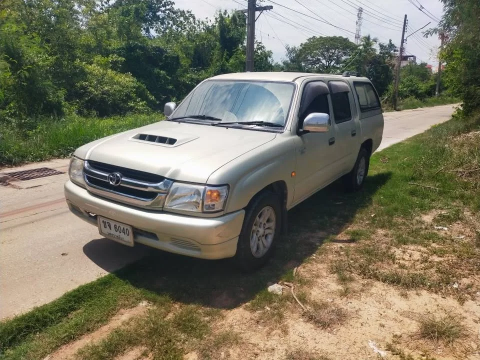 2002 Toyota Hilux Tiger VI 2