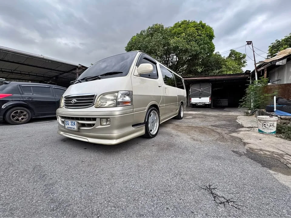 2001 Toyota Commuter IV (H100) 3
