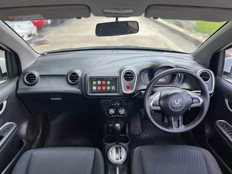 2015 Honda Mobilio II 3