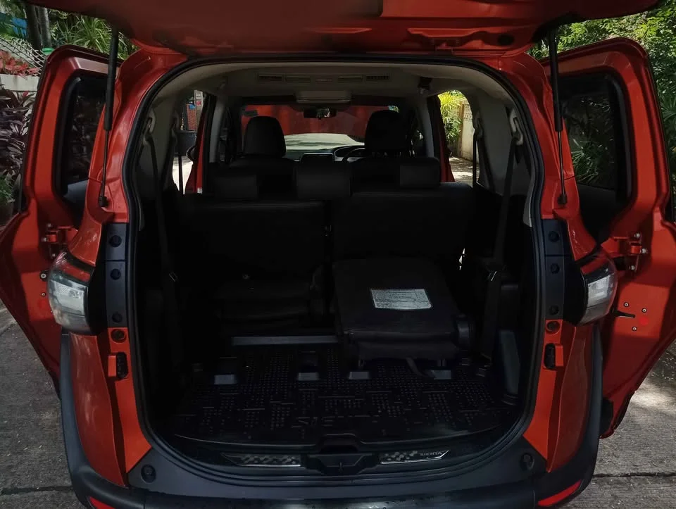 2018 Toyota Sienta II 2