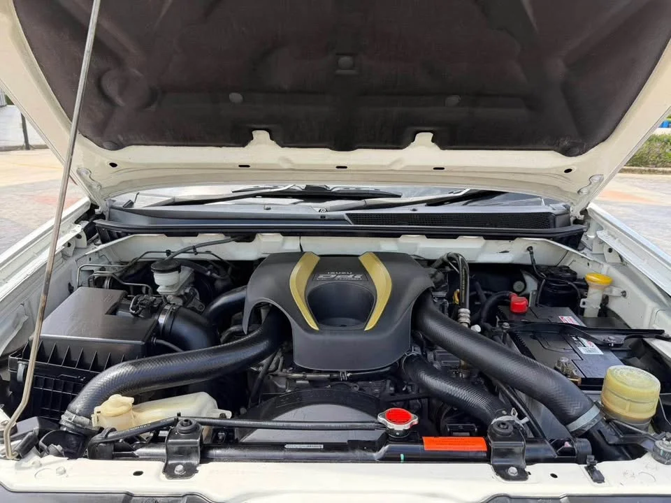 2014 Isuzu MU-X I 2