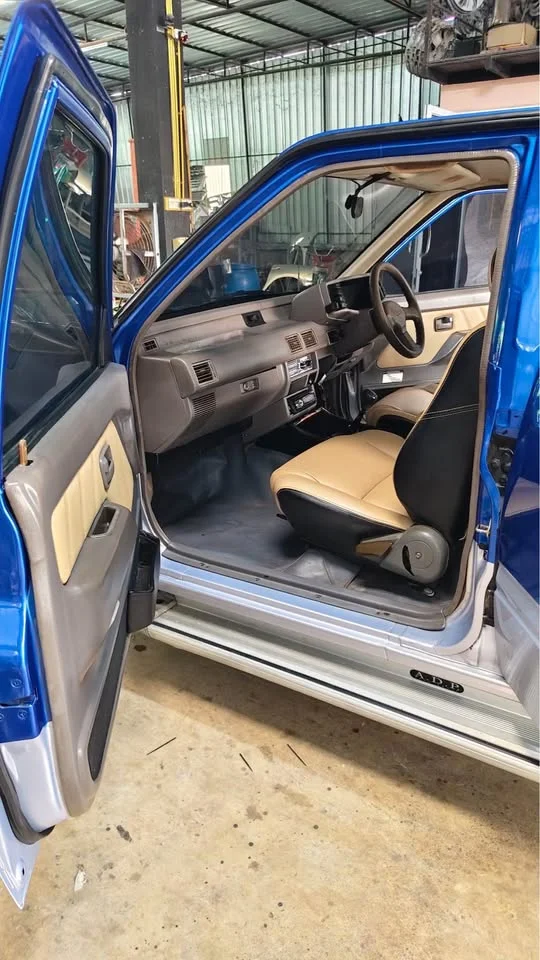1996 Isuzu TR Grand Adventure I 3