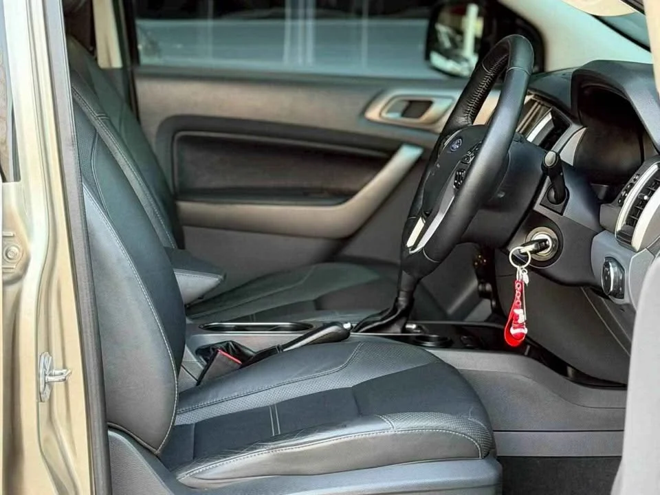 2016 Ford Everest II 3