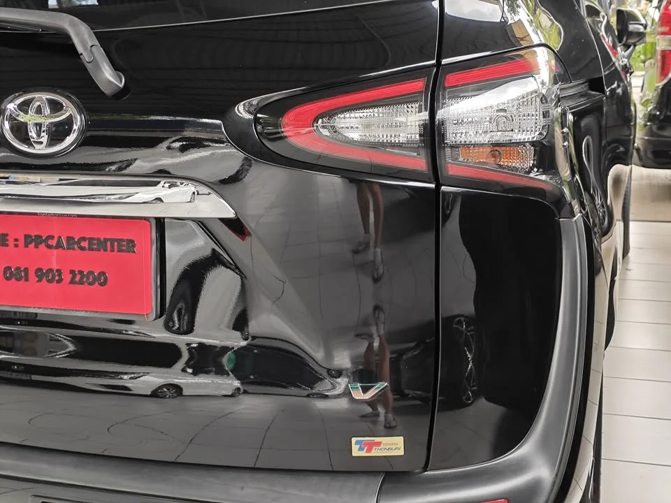 2019 Toyota Sienta II 2