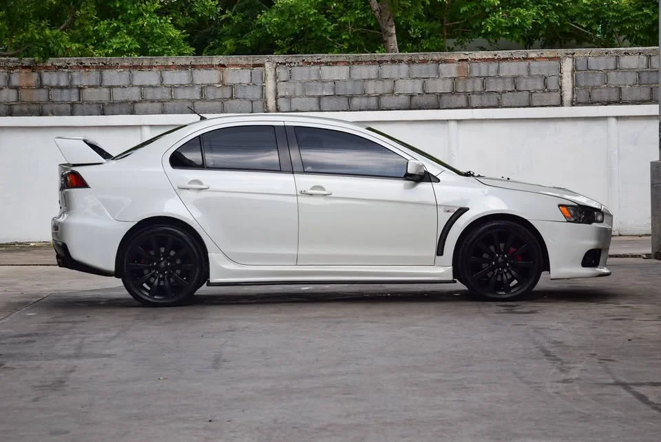 2013 Mitsubishi Lancer IX 2
