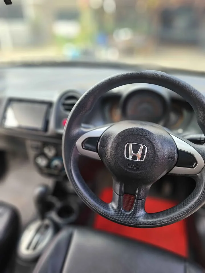 2015 Honda Mobilio II 2