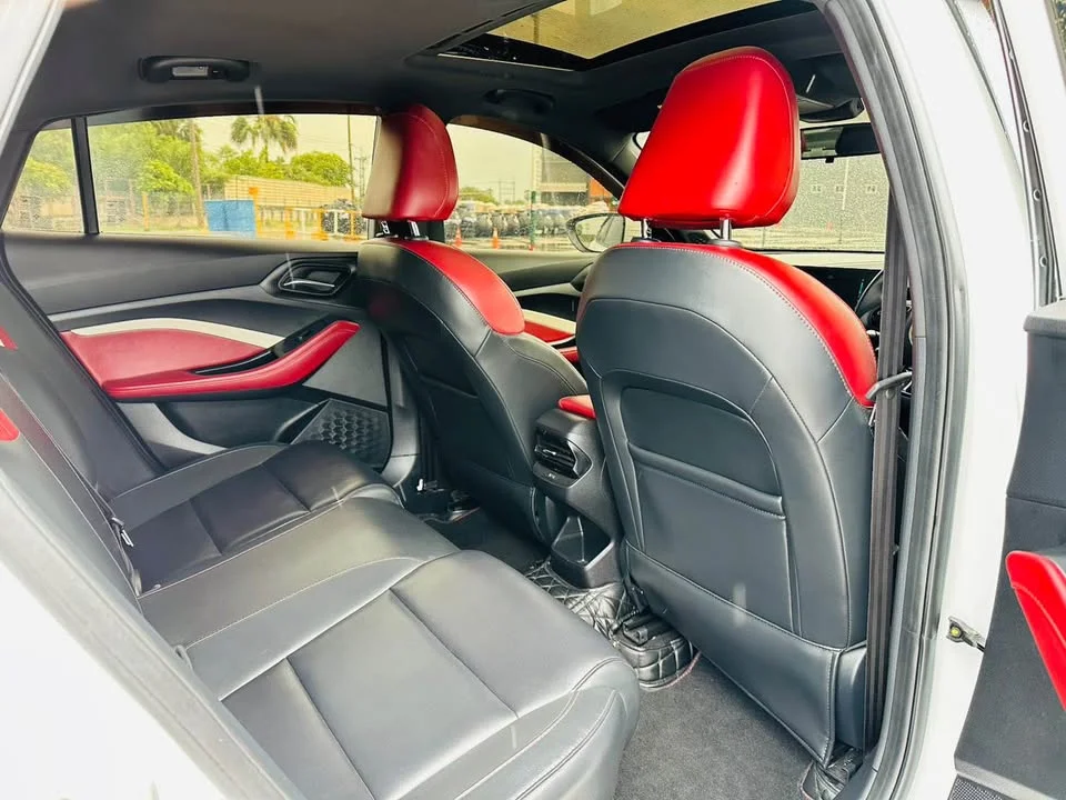 2022 MG 5 II 3