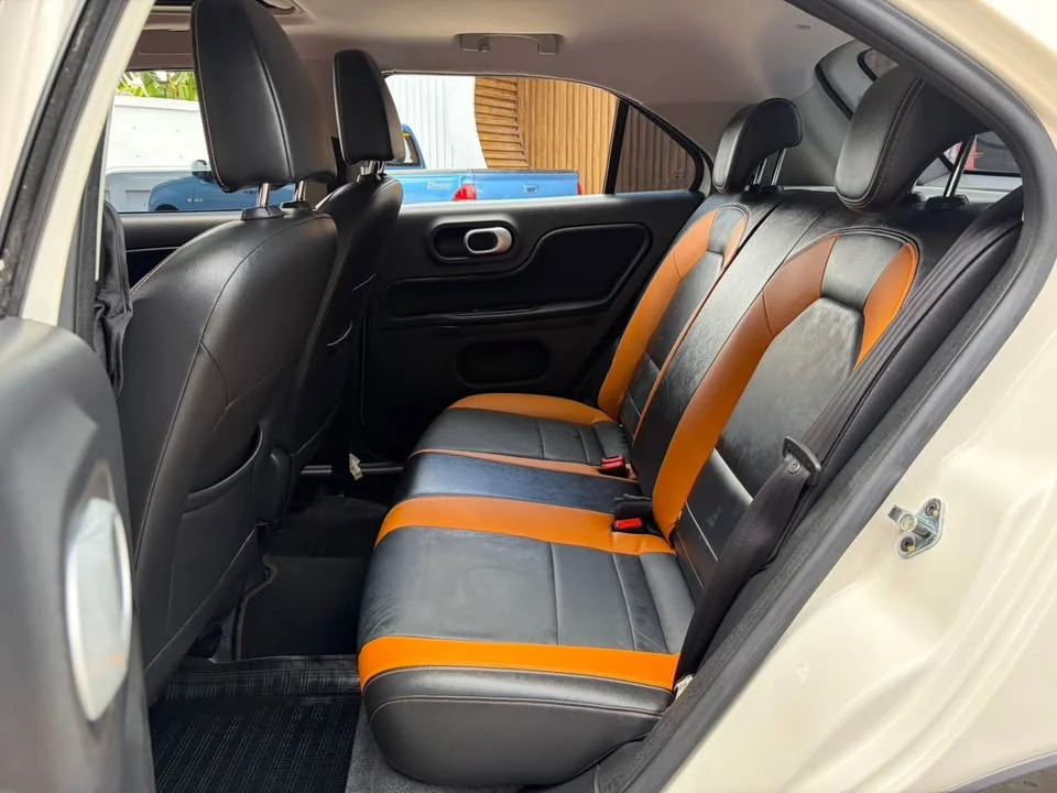 2015 MG 3 II 3