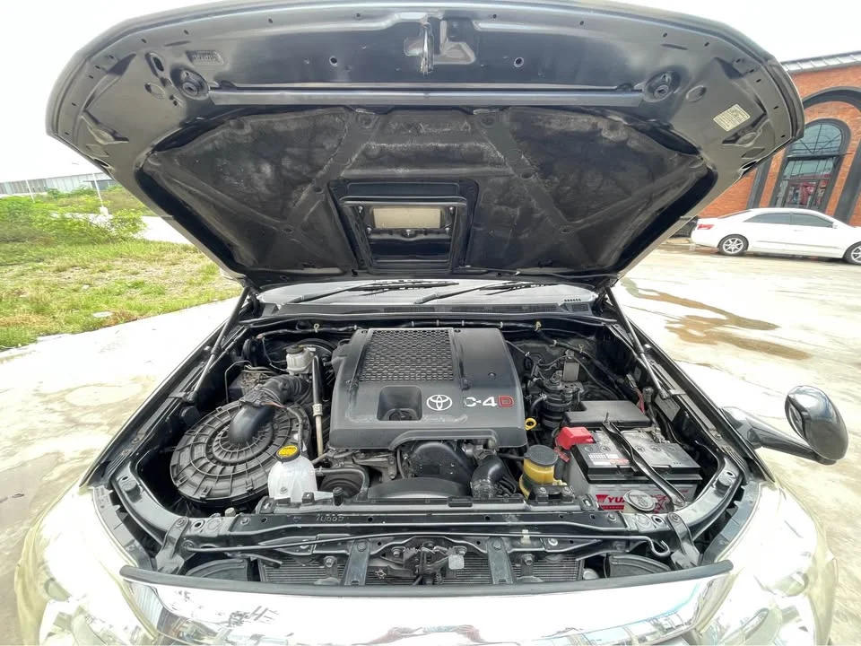 2009 Toyota Fortuner I 3
